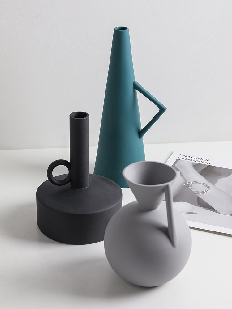 NordicMinimalistCeramicVase
