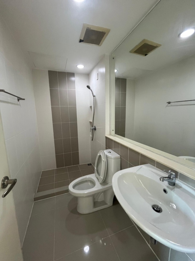 Baan Klang Muang Rama 9 - Image 10