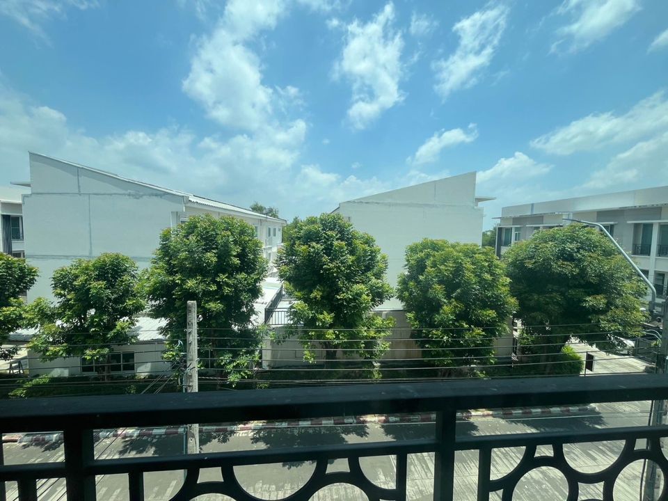 Baan Klang Muang Rama 9 - Image 13