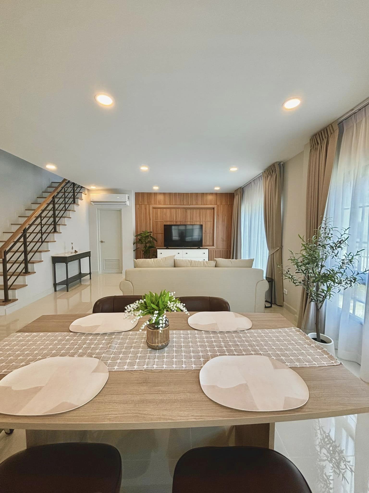 4 Bedroom House For Rent in Bang Kaeo, Bang Phli, Samut Prakan - Image 2