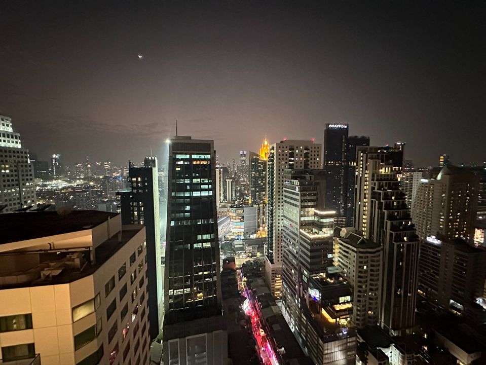 The Edge Sukhumvit 23 - Image 13