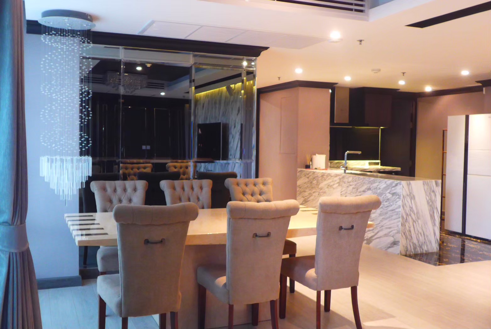 3 Bedroom Condo For Sale in Khlong Toei Nuea, Vadhana, Bangkok - Image 3