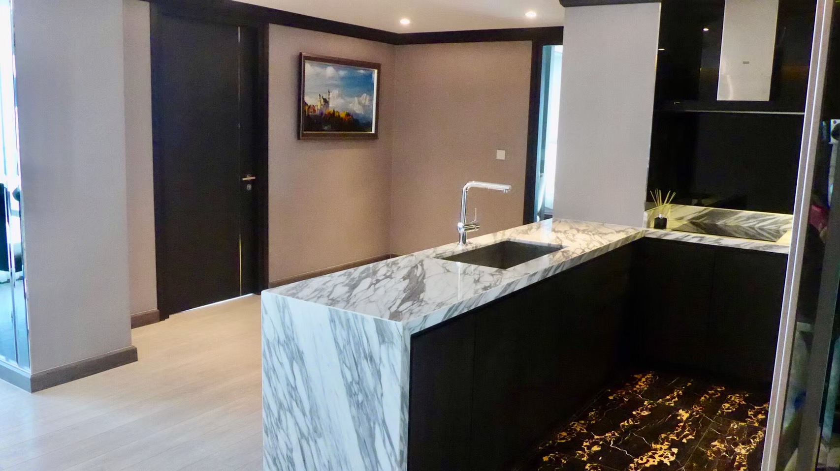 3 Bedroom Condo For Sale in Khlong Toei Nuea, Vadhana, Bangkok - Image 11