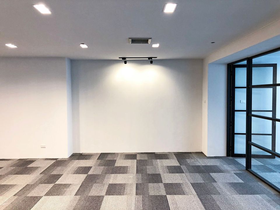 CHARN ISSARA TOWER 2 - Image 2