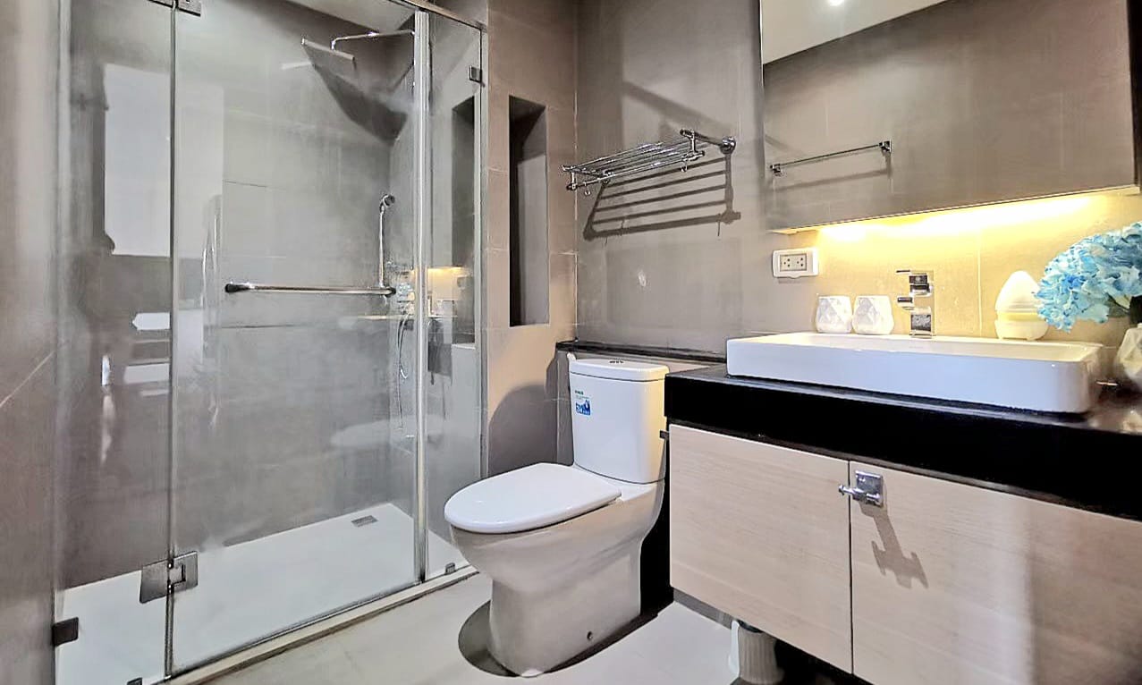 Klass Silom Condo - Image 8