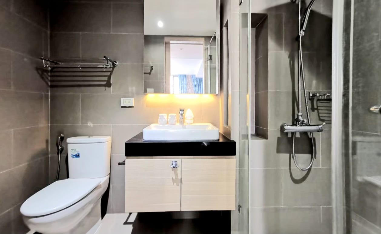 Klass Silom Condo - Image 5