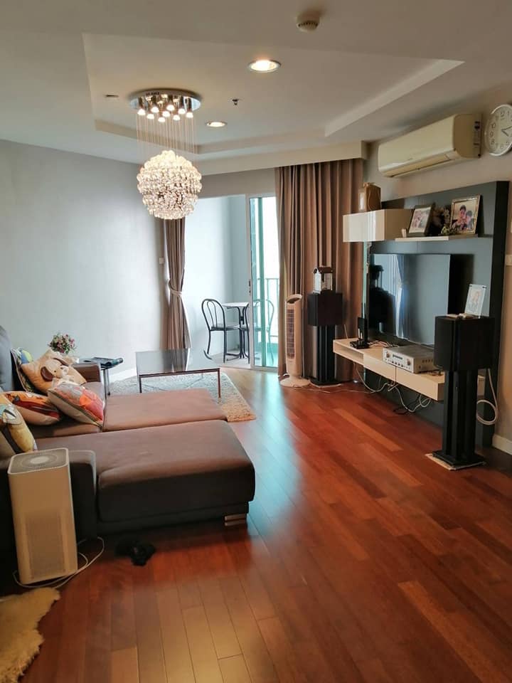 Belle Grand Rama 9 - Image 1