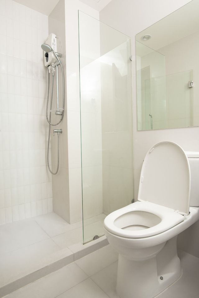1 Bedroom Condo For Sale in Sam Sen Nok, Huai Khwang, Bangkok - Image 5