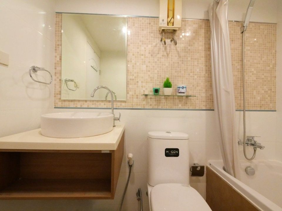 2 Bedroom Condo For Sale in Bang Phongphang, Yan Nawa, Bangkok - Image 8