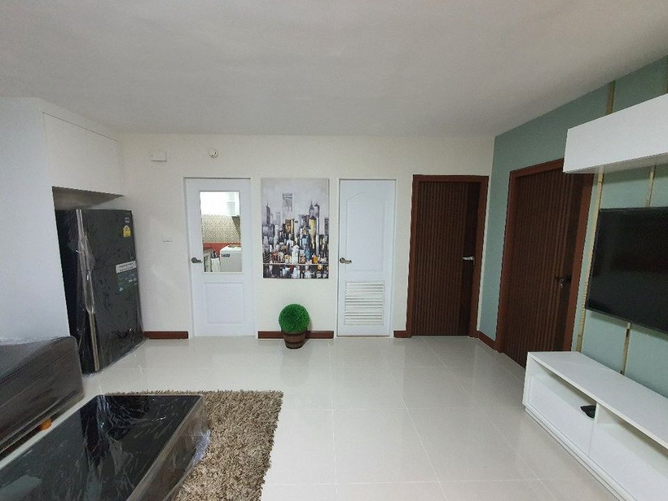 2 Bedroom Condo For Sale in Bang Phongphang, Yan Nawa, Bangkok - Image 3