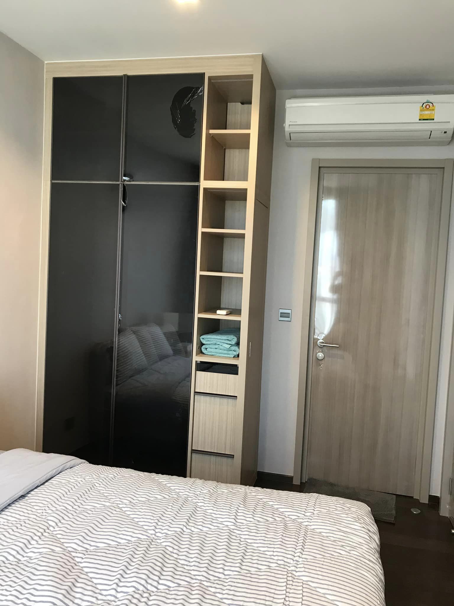 1 Bedroom Condo For Sale in Thanon Phaya Thai, Ratchathewi, Bangkok - Image 12