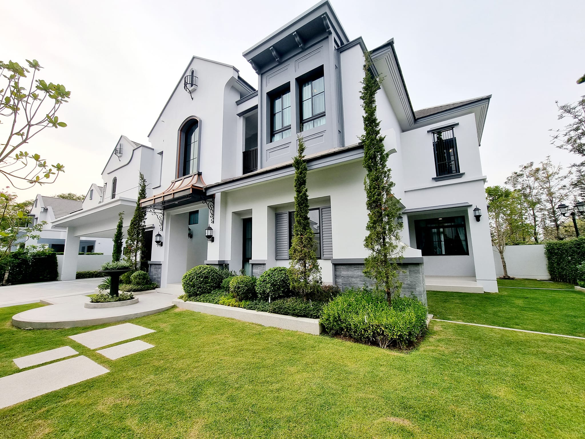 Nantawan Rama 9 - Krungthepkreetha - Image 1