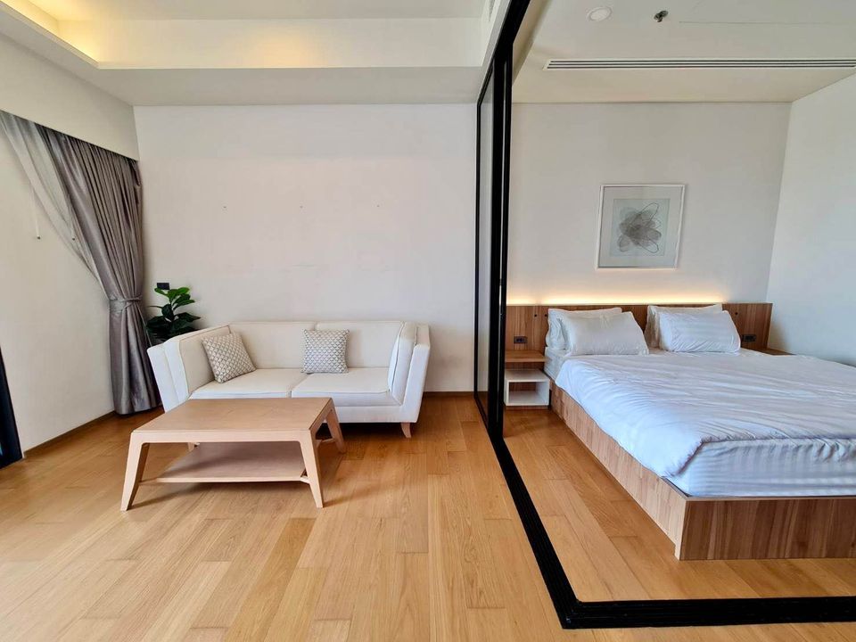 1 Bedroom Condo For Sale in Khlong Tan Nuea, Vadhana, Bangkok - Image 2
