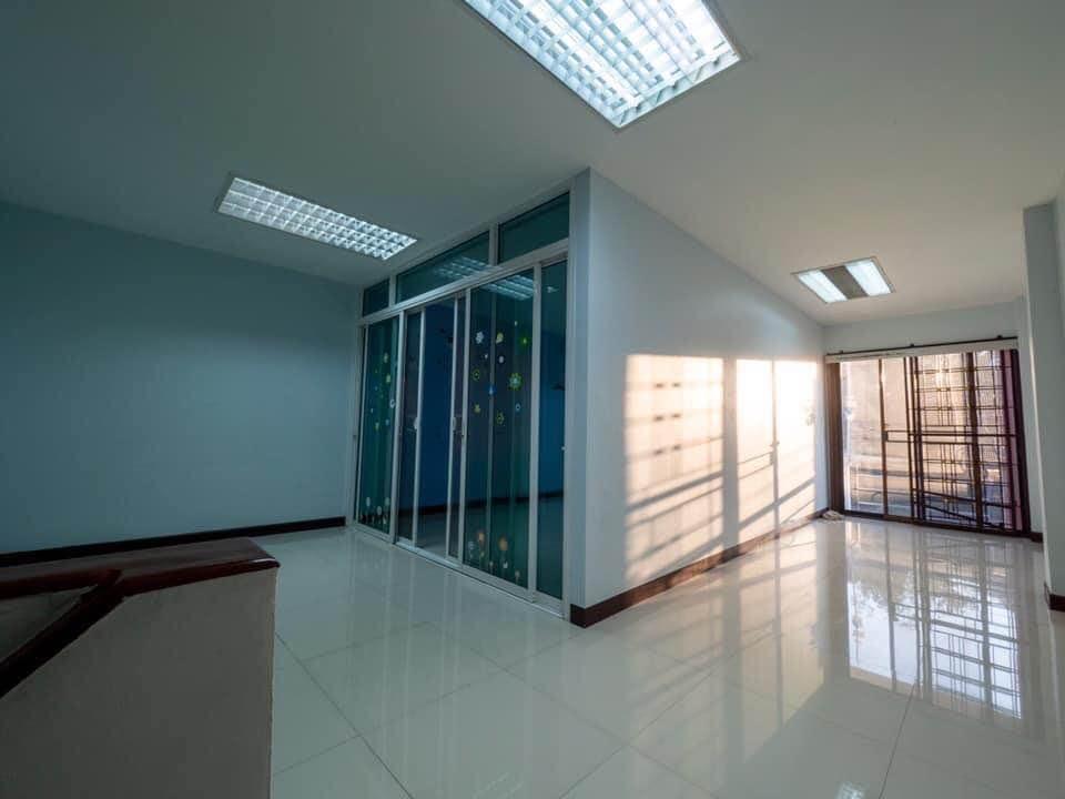  Retail Space  in Bang Chak, Phra Khanong, Bangkok - Image 2