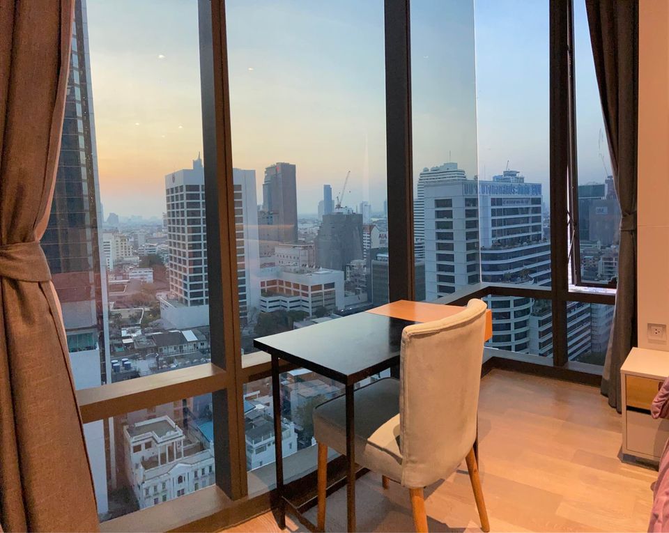 Ashton Silom - Image 10