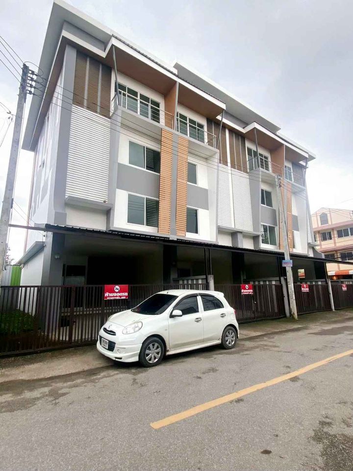 2 Bedroom Townhouse  in Fa Ham, Mueang Chiang Mai, Chiang Mai - Image 1