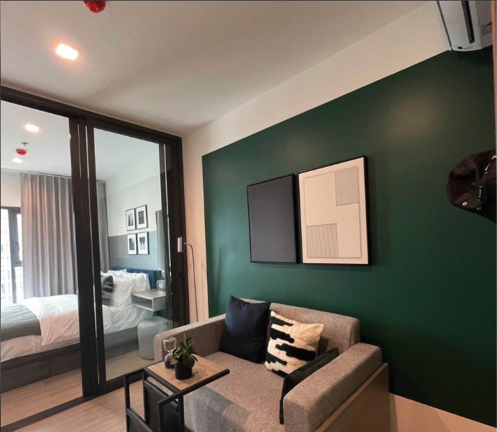 1 Bedroom Condo For Rent in Sam Sen Nok, Huai Khwang, Bangkok - Image 1