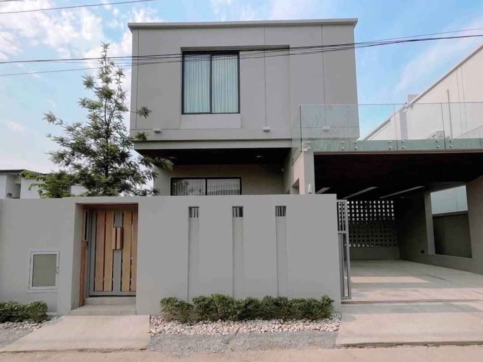 4 Bedroom House For Sale in San Klang, San Kamphaeng, Chiang Mai - Image 1