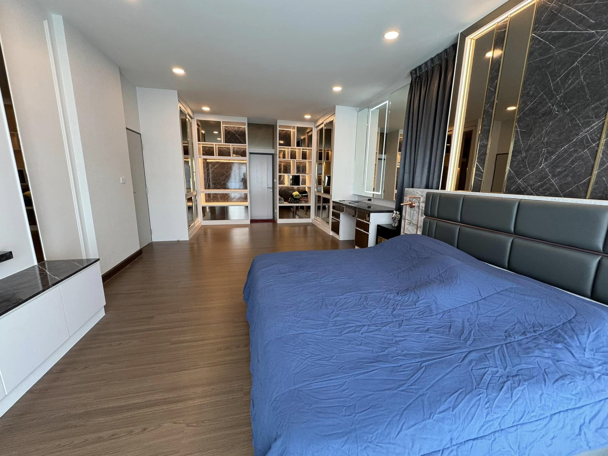 4 卧室 独立房屋 出租 在 - Image 13