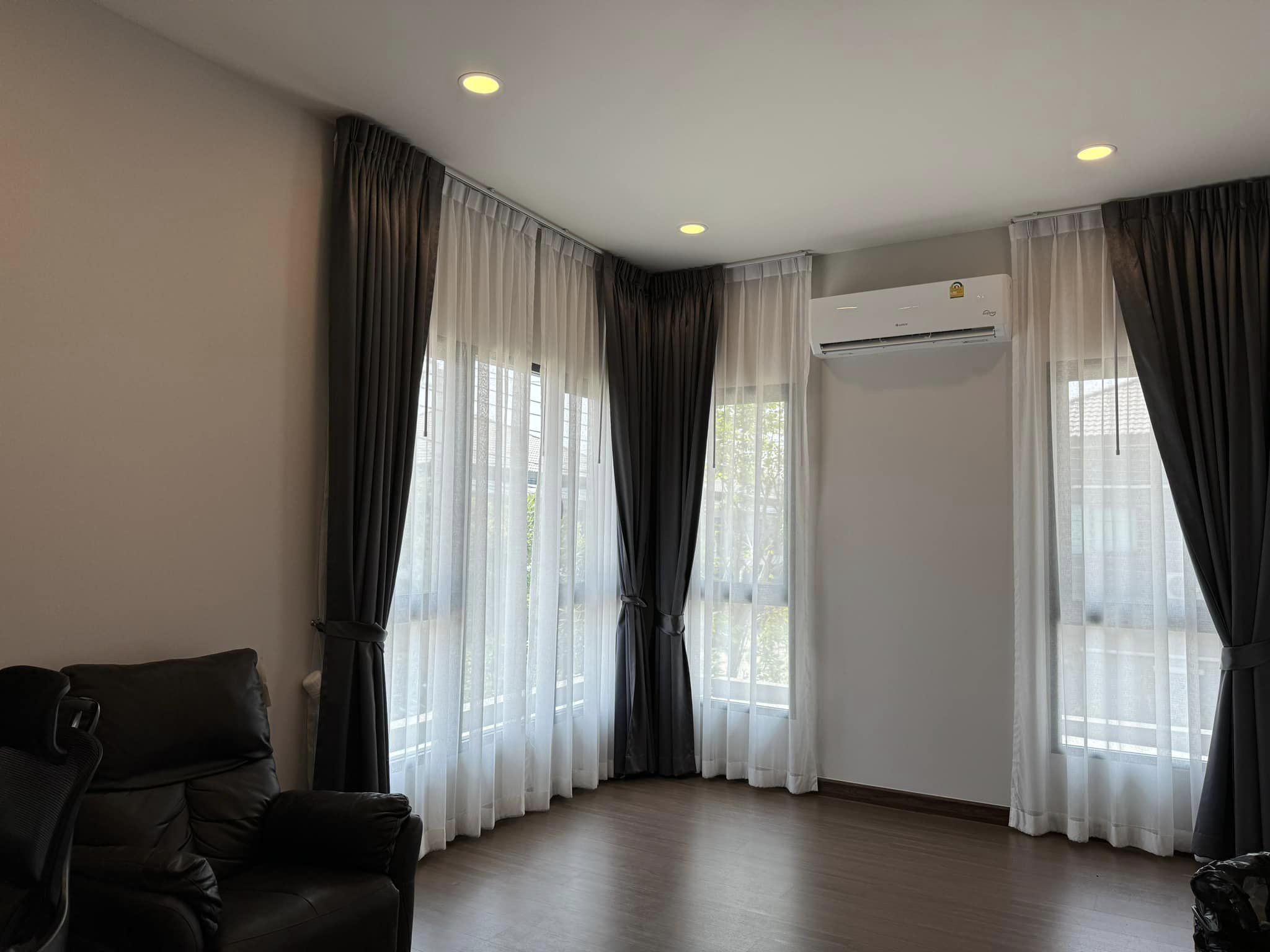 4 卧室 独立房屋 出租 在 - Image 4