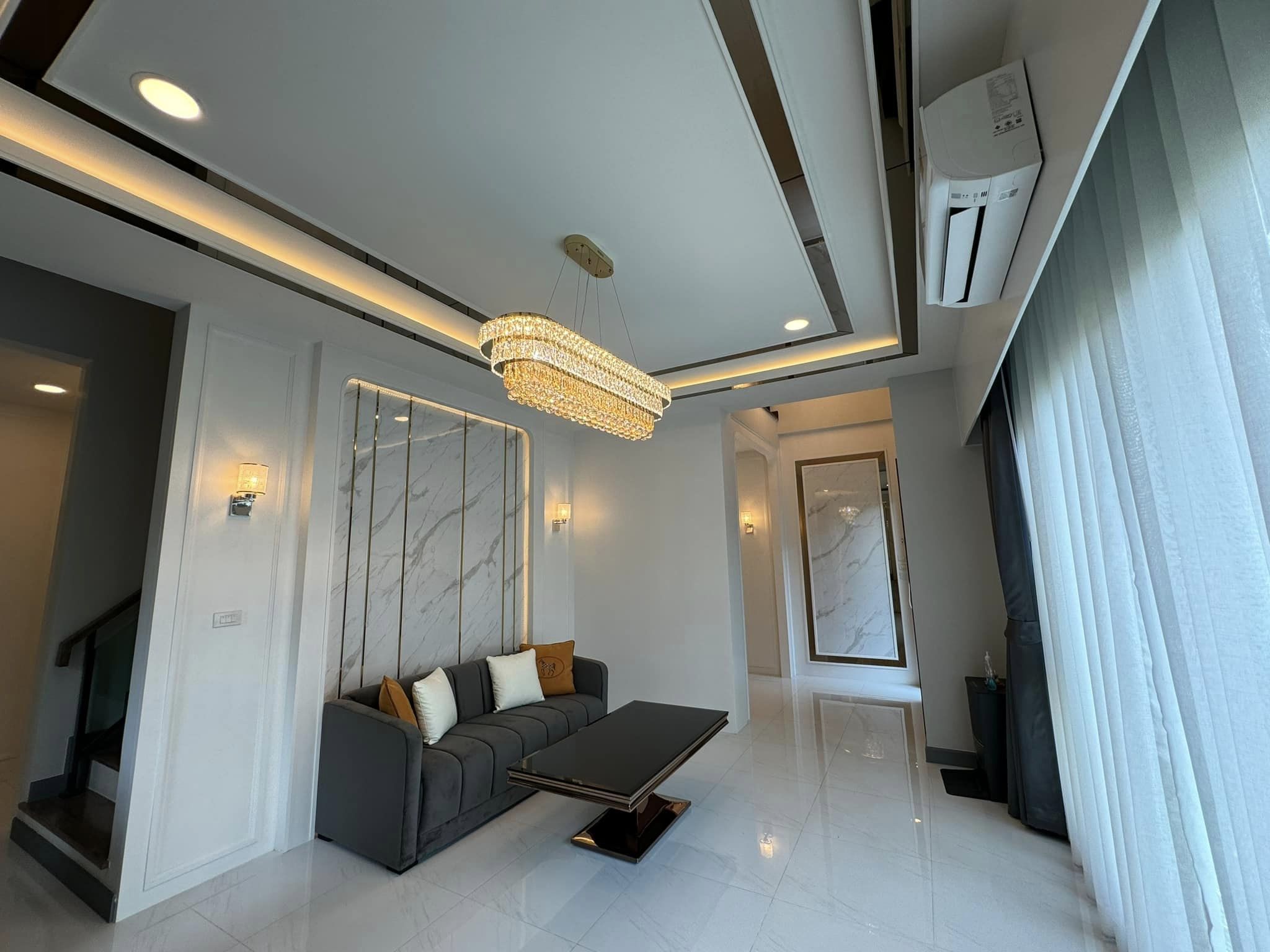 4 卧室 独立房屋 出租 在 - Image 3