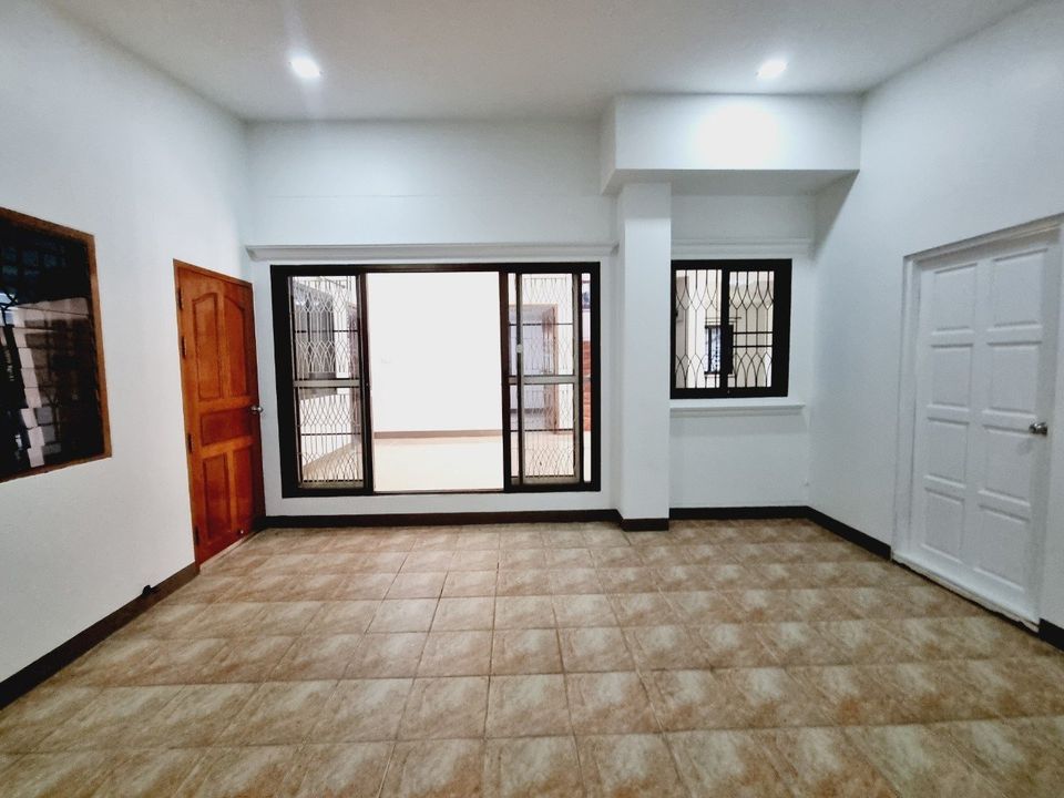 3 Bedroom House For Sale in San Sai Noi, San Sai, Chiang Mai - Image 4
