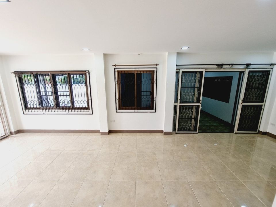 3 Bedroom House For Sale in San Sai Noi, San Sai, Chiang Mai - Image 17