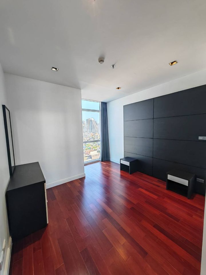 Athenee Residence - Image 3