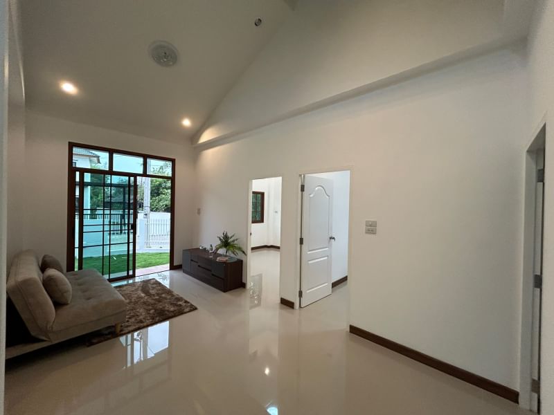 3 Bedroom House For Sale in Tha Wang Tan, Saraphi, Chiang Mai - Image 3