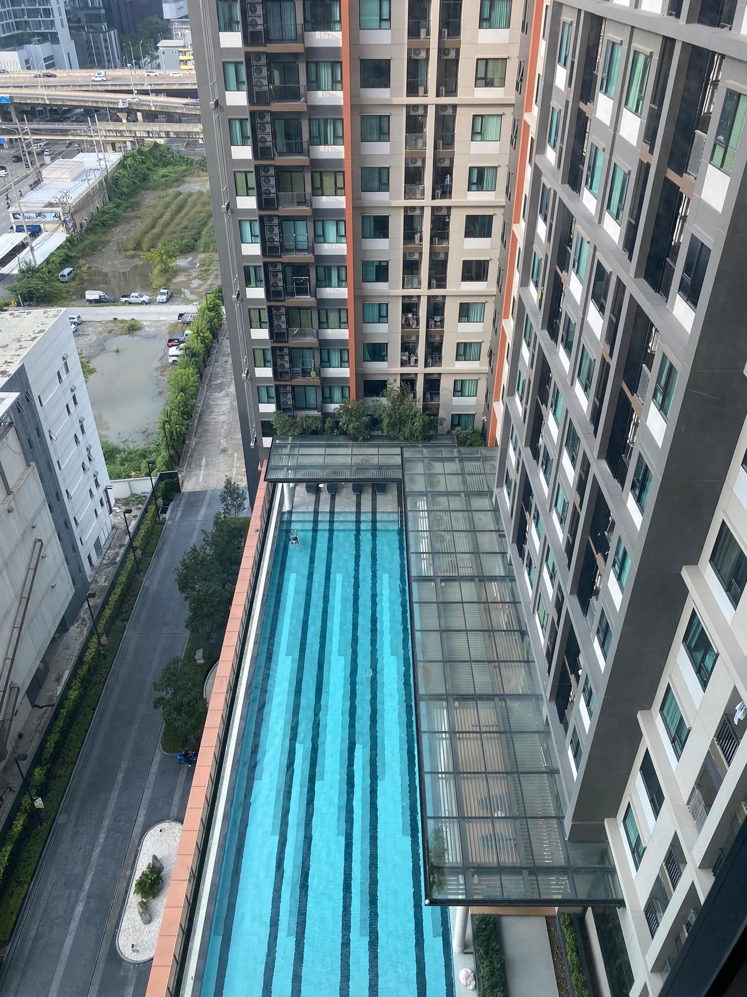 1 卧室 公寓 出租 在  - Image 12