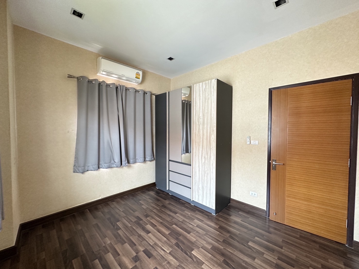 The Oriental (Regent) - Image 9