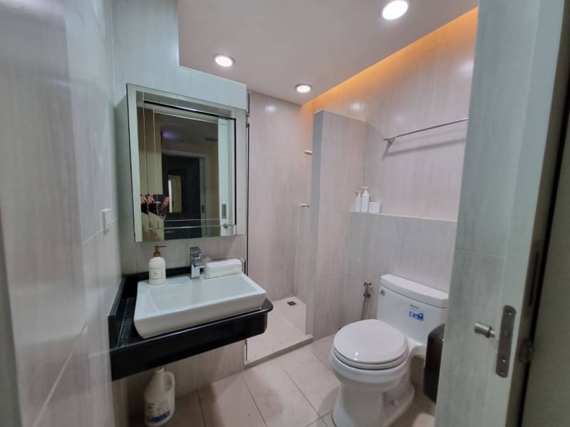  Retail Space For Sale in Khlong Toei, Khlong Toei, Bangkok - Image 5