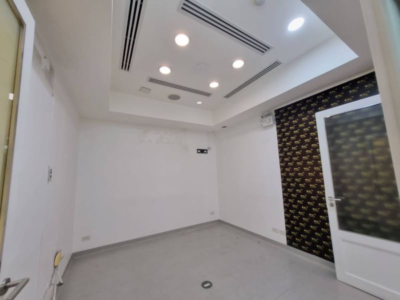  Retail Space For Sale in Khlong Toei, Khlong Toei, Bangkok - Image 9