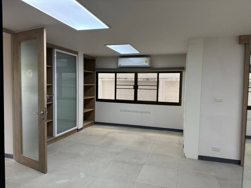 6 Bedroom House  in Khlong Tan Nuea, Vadhana, Bangkok - Image 6