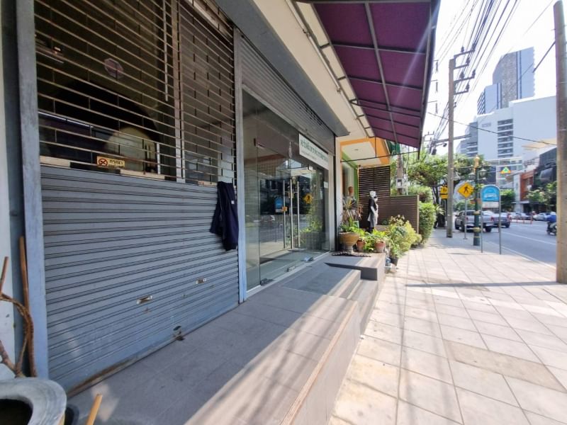  Retail Space  in Khlong Toei, Khlong Toei, Bangkok - Image 15