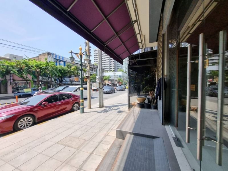  Retail Space  in Khlong Toei, Khlong Toei, Bangkok - Image 20