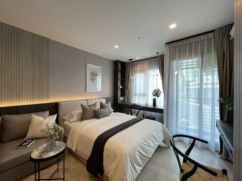 Life One Wireless - Image 1