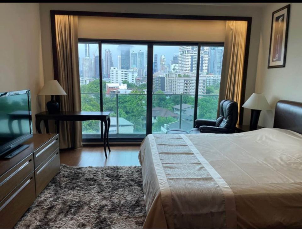 Noble Remix Thonglor - Image 1