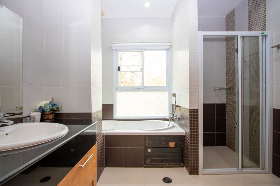 Touch Hill Place - Image 5