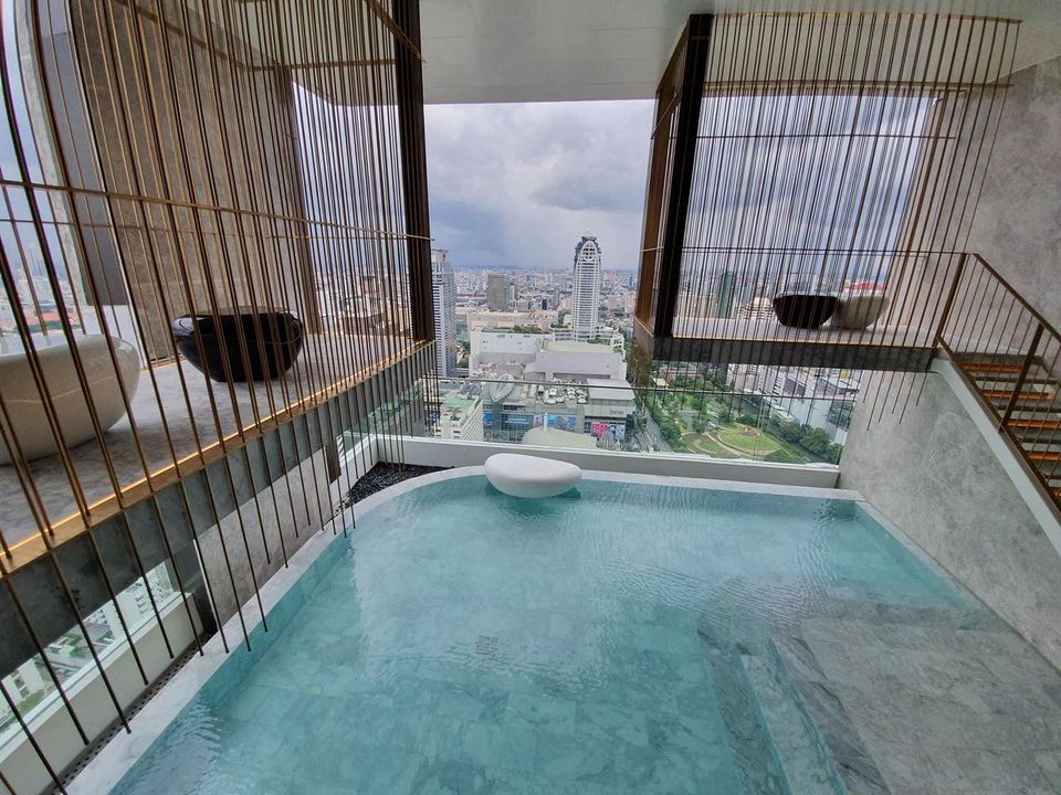 2 Bedroom Condo For Sale in Pathum Wan, Pathum Wan, Bangkok - Image 11