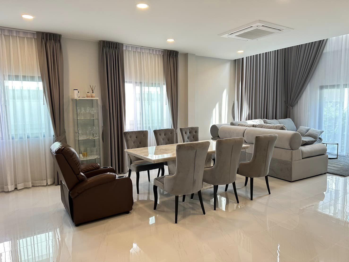 4 Bedroom House For Rent in Bang Chalong, Bang Phli, Samut Prakan - Image 2