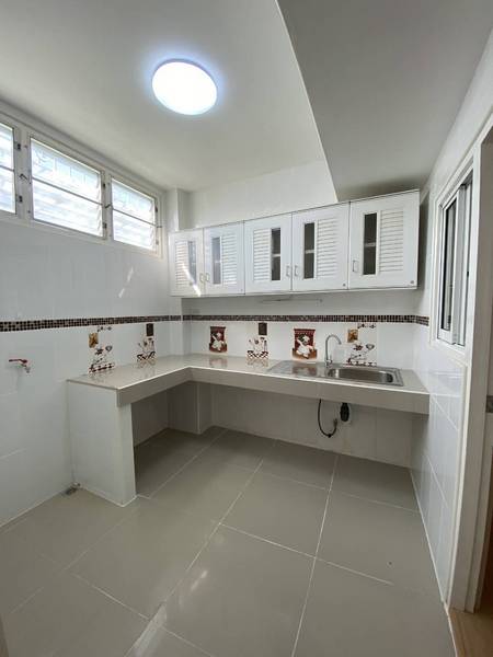 2 Bedroom Townhouse For Sale in Ton Pao, San Kamphaeng, Chiang Mai - Image 11
