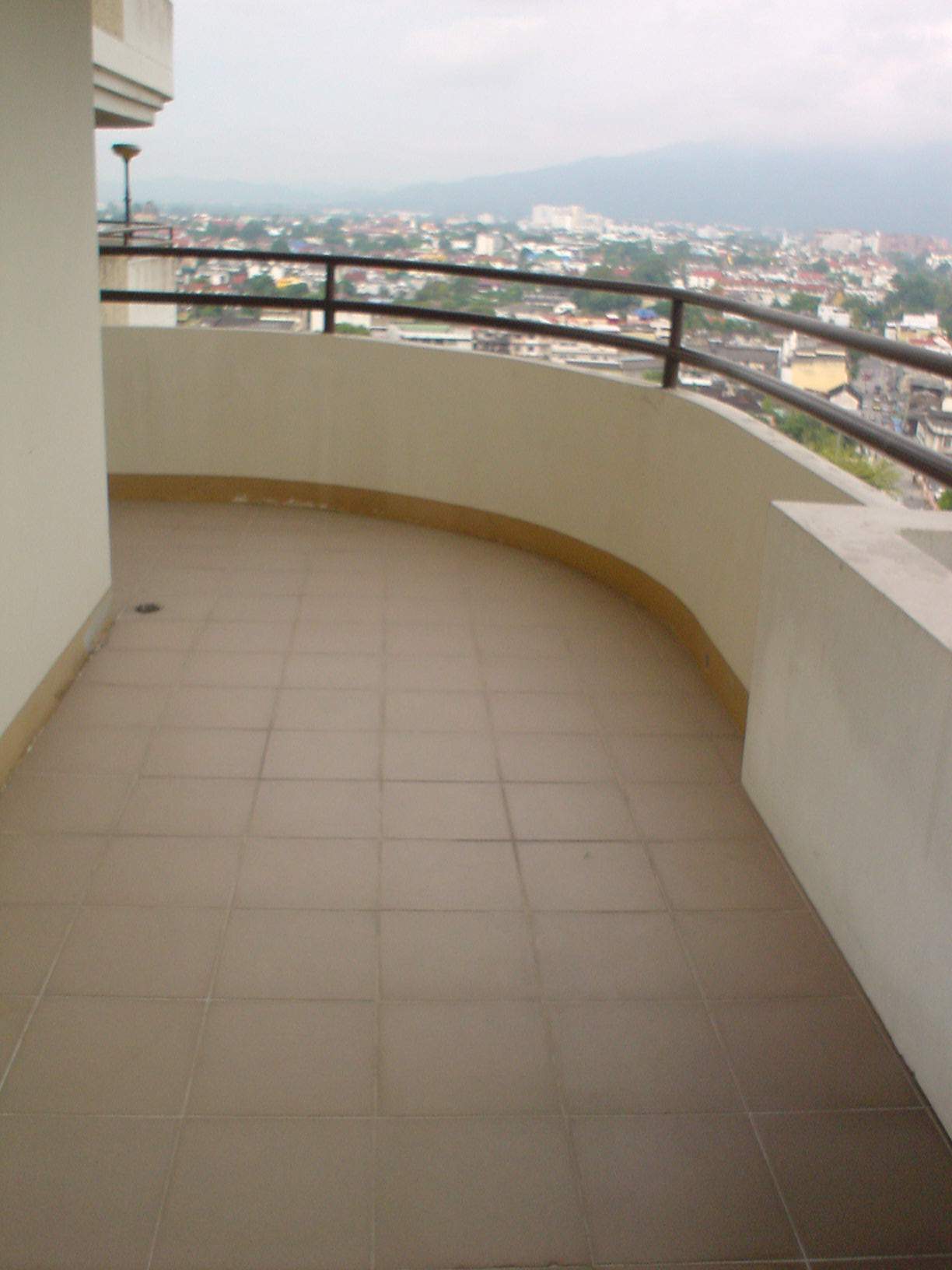 Rimping Condominium - Image 4