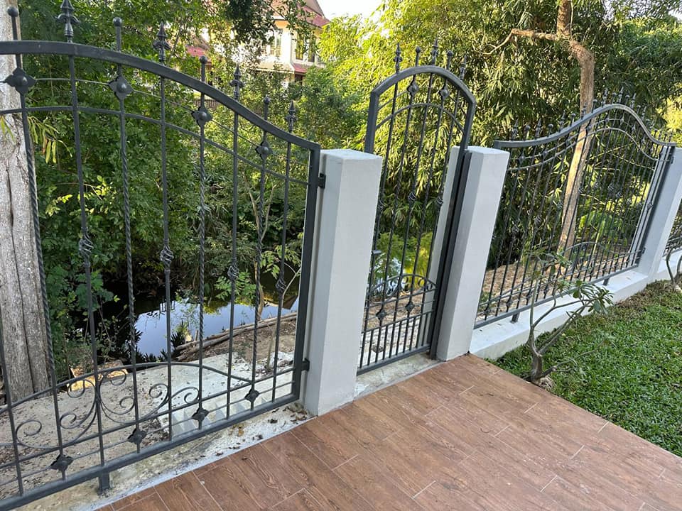 4 Bedroom House For Sale in San Klang, San Kamphaeng, Chiang Mai - Image 17