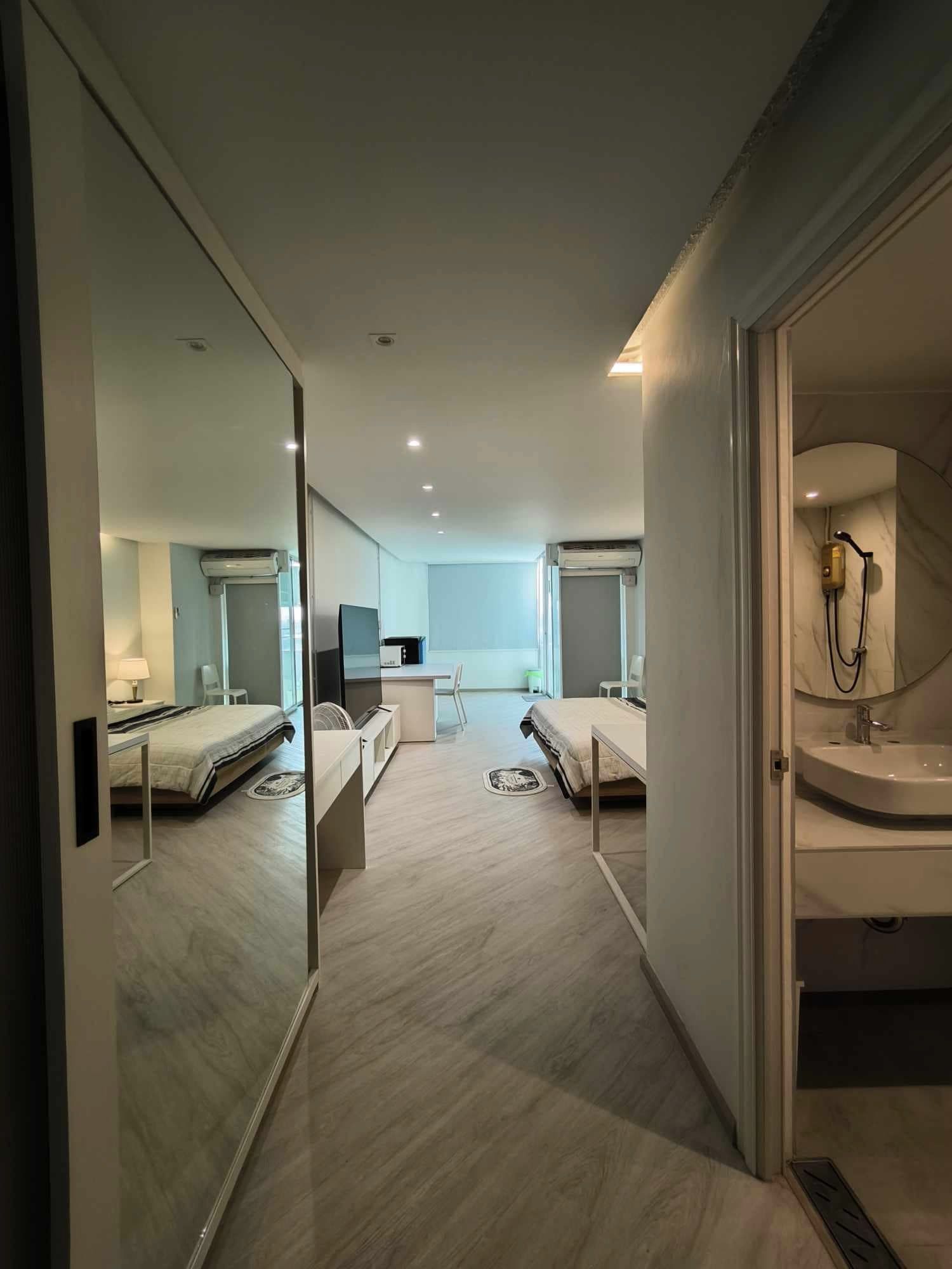 Nakornping Condominium - Image 7