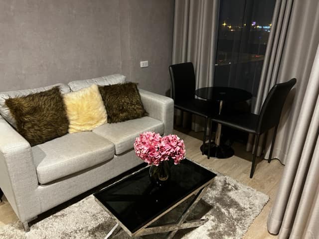 Studio Condo For Sale in Hua Mak, Bang Kapi, Bangkok - Image 1