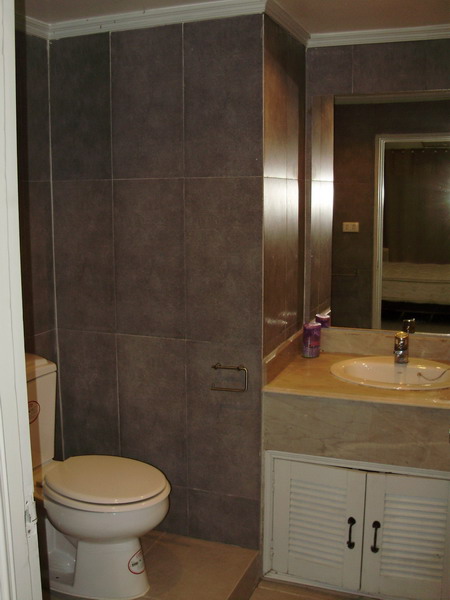 1 卧室 公寓 出租 在  - Image 4