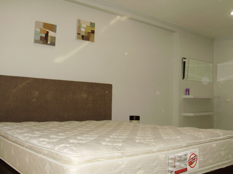 1 卧室 公寓 出租 在  - Image 11