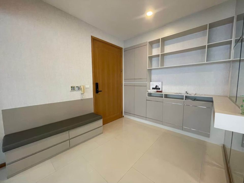 The Emporio Place - Image 5