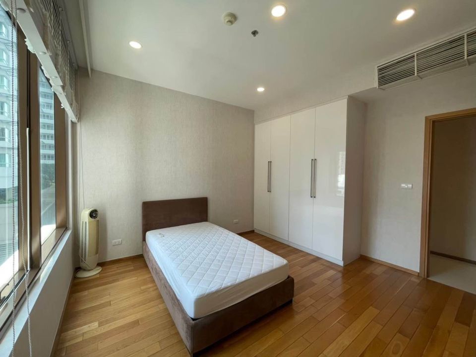 The Emporio Place - Image 10
